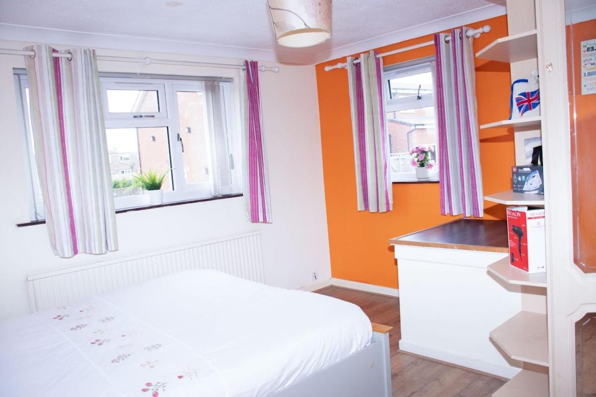 Simlar Luxury Stay, Parking, Wi-Fi, Basketball Court Leicester Exterior photo